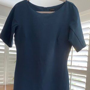 Super Comfortable Ann Taylor Professional Dress, size Sm, Dark blue